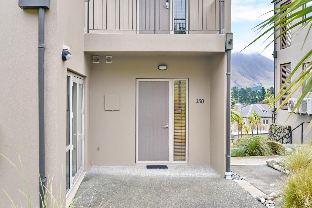 High Country Villa 250 - Terrace Downs Windwhistle エクステリア 写真