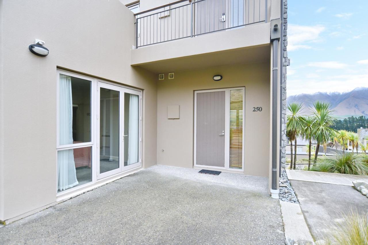 High Country Villa 250 - Terrace Downs Windwhistle エクステリア 写真